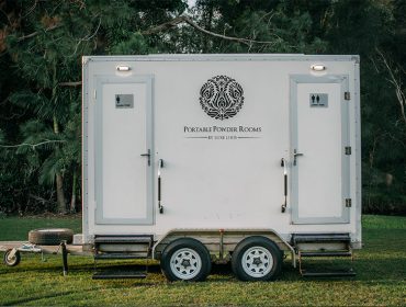 Portable-Powder-Rooms-Luxury-toilet-hire-5